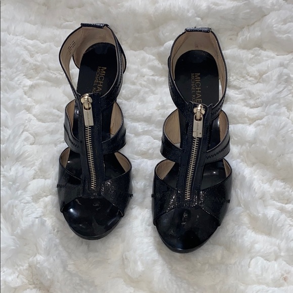 MICHAEL KORS black patent heels - Picture 1 of 2